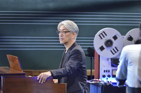 NHK「スコラ 坂本龍一 音楽の学校」シーズン4が2014年に開始 - TOWER 