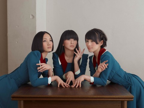 Perfume、新曲“Spending all my time”ジャケ&新アー写は制服風 - TOWER