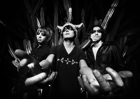 再始動THE PREDATORS、新作『Monster in my head』リリース決定 - TOWER RECORDS ONLINE