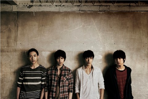 CNBLUE、日本新シングル発売! 初回盤に横浜パシフィコでのライヴ映像も - TOWER RECORDS ONLINE
