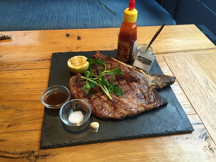 ビーフステーキ