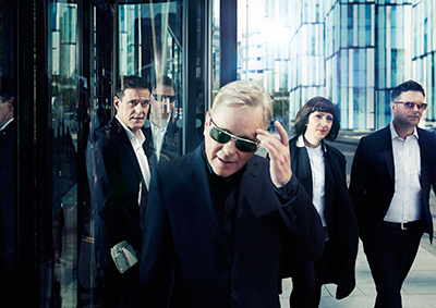 New Order29年振り単独来日公演記念！ニュー・オーダーがタワレコ渋谷 
