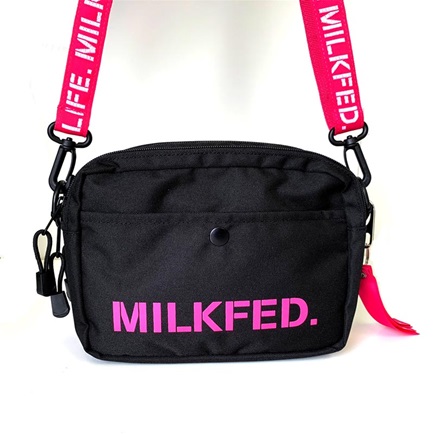 ショルダー・バッグ