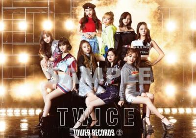 TWICEポスター