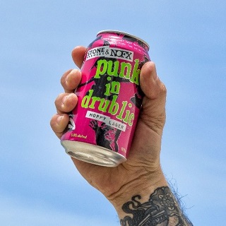 NOFX（ノーエフエックス）、クラフト・ビール・メーカー Stone Brewingとのコラボレーション・ビール「Stone u0026 NOFX Punk  In Drublic Hoppy Lager」が日本上陸 - TOWER RECORDS ONLINE