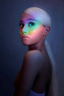 Ariana Grande（アリアナ・グランデ）、8月17日にLINE LIVEにてニュー 