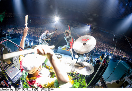 WANIMA、初ドーム公演収録の映像作品『Everybody!! TOUR FINAL』11月28