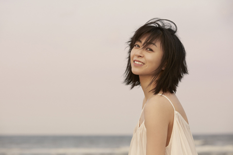 宇多田ヒカル、来年1月18日リリースの11年ぶりニュー・シングル『Face 