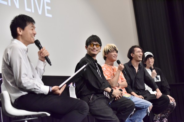 THE ORAL CIGARETTES、全国の映画館で横浜アリーナ公演スクリーン・ライヴ開催。「このツアーとにかくすべてに拘りました」