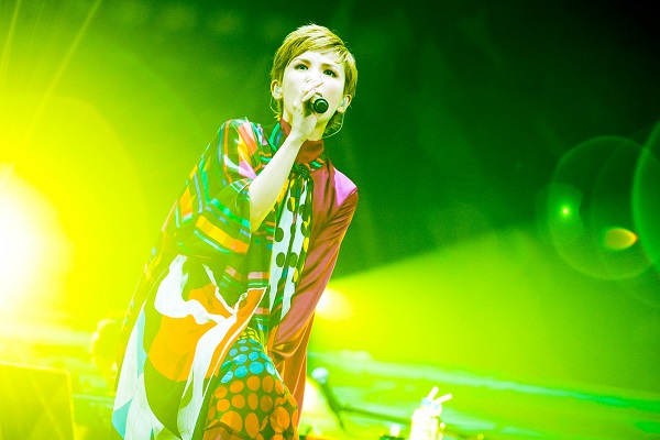 Superfly 3年半ぶりのアリーナ ツアーをスタート 大阪城ホール公演