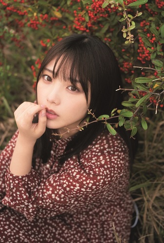 与田祐希（乃木坂46）、本日11月20日発売の「blt graph.vol.49」で表紙