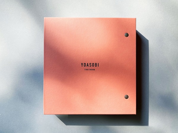 YOASOBI、来年1月6日リリースの1st EP『THE BOOK』商品画像＆収録楽曲公開。タワレコオリジナル特典「特製バインダー用