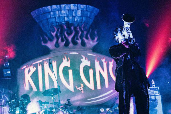 King Gnu、初のアリーナ・ツアー「King Gnu Live Tour 2020 AW “CEREMONY”」幕張メッセ