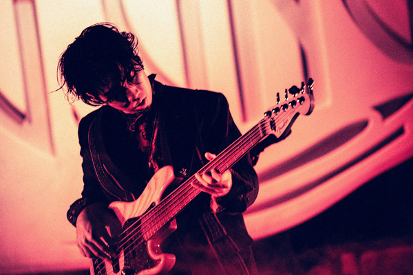 King Gnu、初のアリーナ・ツアー「King Gnu Live Tour 2020 AW “CEREMONY”」幕張メッセ