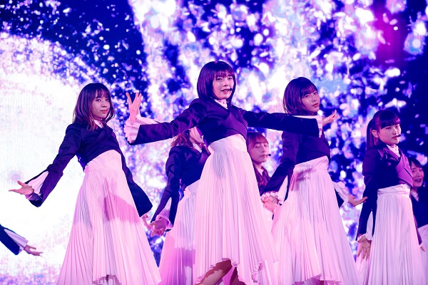 櫻坂46、「デビューカウントダウンライブ！！」開催。「約束の地」での