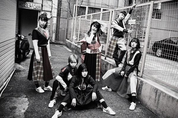 BiSH、初期衣装とアートワークをセルフ・オマージュした新ヴィジュアルを公開 - TOWER RECORDS ONLINE