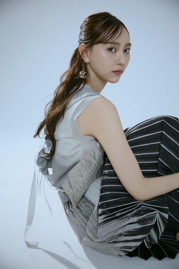 乃木坂46 筒井あやめ 直筆サイン入りツアーTシャツ 2024 スマート