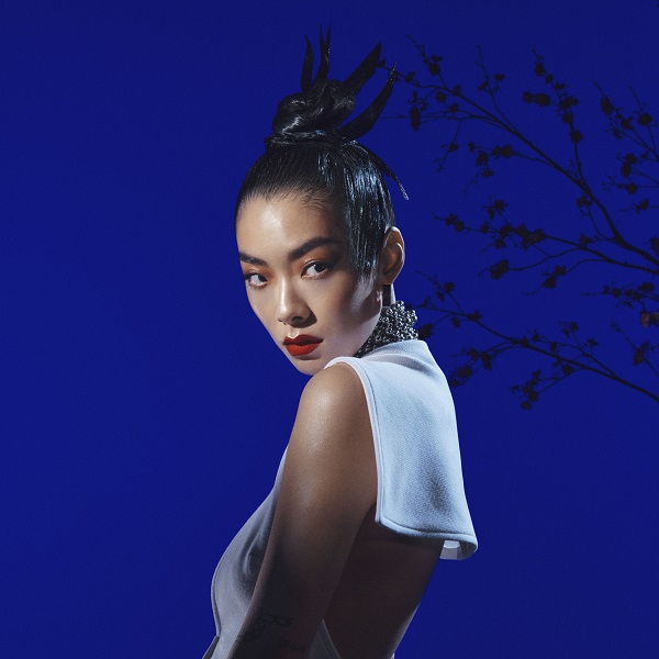 Rina Sawayama（リナ・サワヤマ）、東京公演でサプライズ披露した