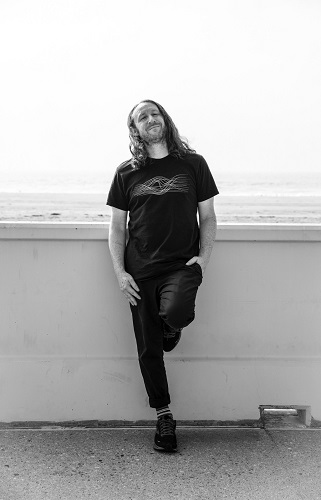 Mike Einziger（INCUBUS）