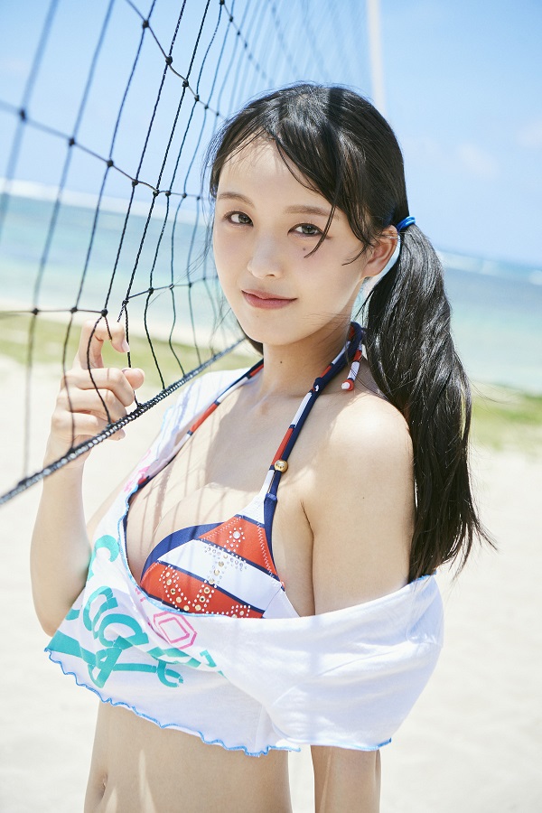 福田朱里（STU48）、1st写真集が発売決定。アイドル人生の原点回帰となる作品に - TOWER RECORDS ONLINE