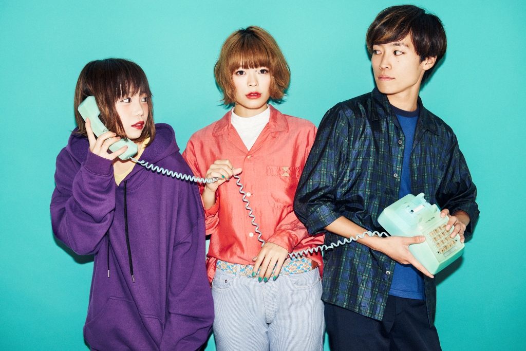 アーティスト写真1