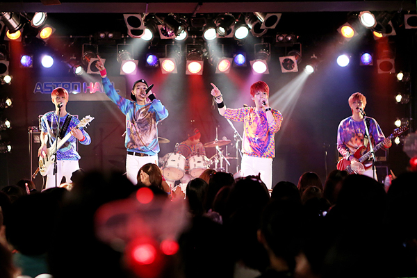 Ledapple Fan Meeting 14 1st Photo Session Mini Live 原宿アストロホール 14年4月6日 13 30 Tower Records Online