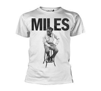 Miles Davis(マイルス・デイヴィス)｜世紀の大名盤『ビッチェズ・ブリュー』デザインのTシャツが発売 - TOWER RECORDS  ONLINE