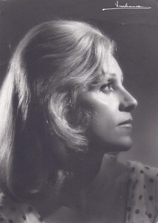 ローラ・ボベスコ