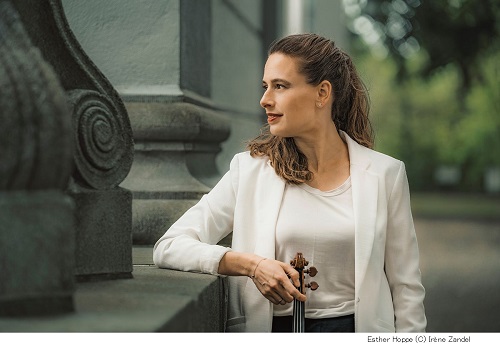 エスター・ホッペ