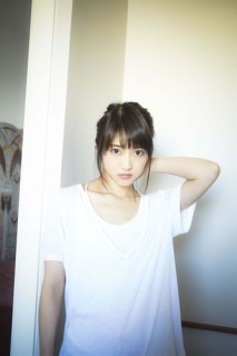 若月佑美1st写真集　『パレット』