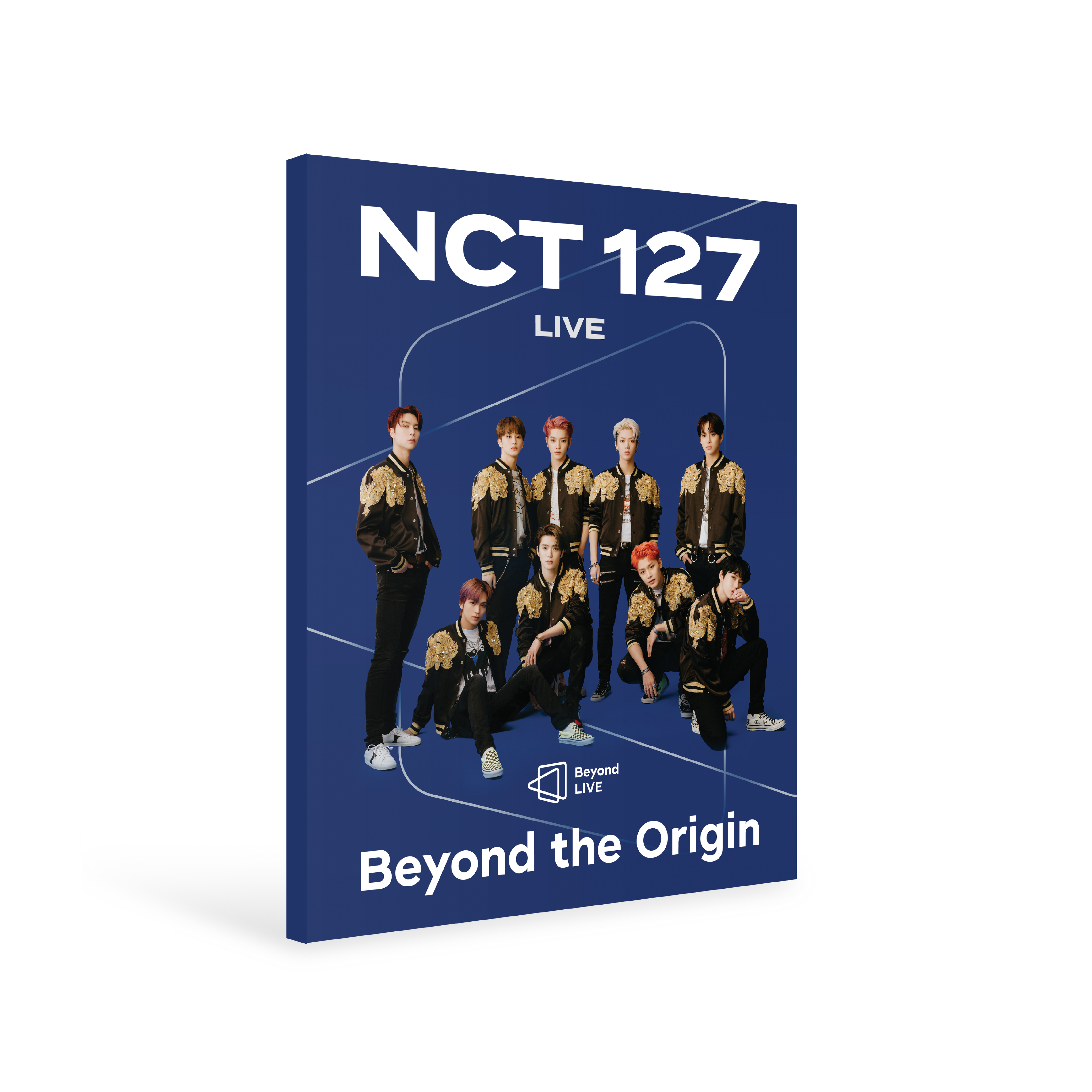 NCT DREAM / NCT 127｜「Beyond LIVE」でのライヴの模様を収めた写真集 