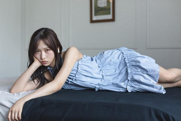 小栗有以1stフォト&スタイルブック