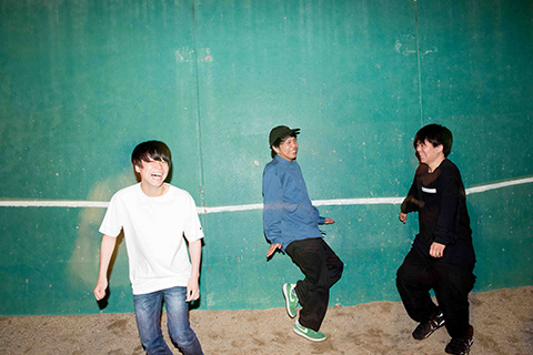 KUZIRA、デモCDが驚異的なセールスを記録したメロディックパンクバンド