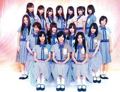 AKB48の公式ライバル“乃木坂46”セカンド・シングル登場 - TOWER 