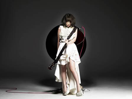 大森靖子、セカンド・フル・アルバム『TOKYO BLACK HOLE』が3月23日
