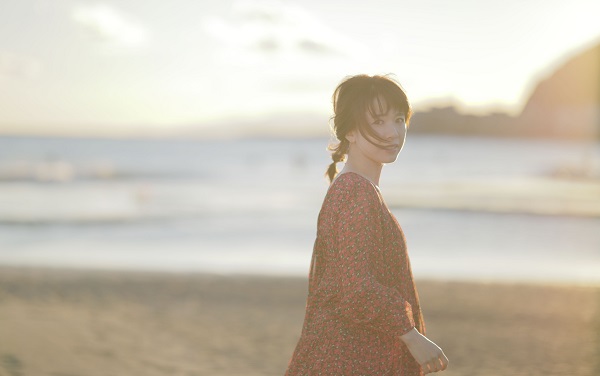 藤田麻衣子、約1年ぶりとなるニューアルバム『necessary』3月18日発売 - TOWER RECORDS ONLINE