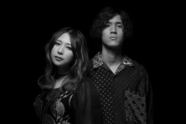 GLIM SPANKY｜ニューアルバム『Walking On Fire』10月7日発売 - TOWER RECORDS ONLINE