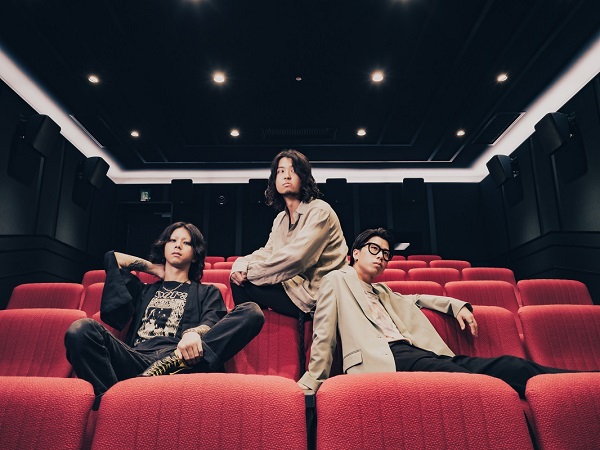 SIX LOUNGE｜EP＋ライブBlu-ray『All Right』3月27日発売 - TOWER 