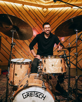 Mark Guiliana（マーク・ジュリアナ）