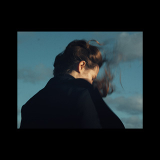 Hania Rani（ハニャ・ラニ）デビュー・アルバム『ESJA』