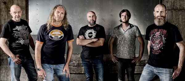 ELEGY（エレジー）＋SLEEZE BEEZ（スリーズ・ビーズ）＝7MTP