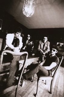 Manic Street Preachers（マニック・ストリート・プリーチャーズ）｜93年の名盤セカンド・アルバム『ゴールド・アゲインスト・ザ・ソウル』が豪華ブック仕様の２枚組で再発  - TOWER RECORDS ONLINE