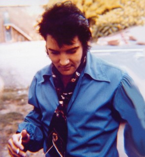 Elvis  Presley（エルヴィス・プレスリー）｜ナッシュヴィルの凄腕ミュージシャン達とレコーディングした伝説の1970年スタジオ・セッション50周年を記念した決定版  - TOWER RECORDS ONLINE - www.pranhosp.com