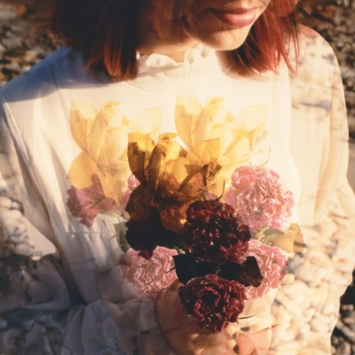 Genevieve Stokes（ジュネヴィーヴ・ストークス）『Swimming Lessons』