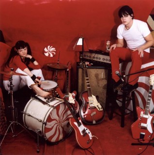 The White Stripes（ザ・ホワイト・ストライプス ）｜伝説的ガレージ・ロック・デュオ、日本では入手困難となっていたオリジナル・アルバム6タイトルが復刻！  - TOWER RECORDS ONLINE