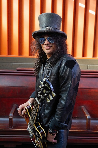 Slash（スラッシュ）『Live At The S.E.R.P.E.N.T Festival』自身がキュレートしたブルース・フェス・ツアーでのライヴを完全収録したライヴ・アルバム