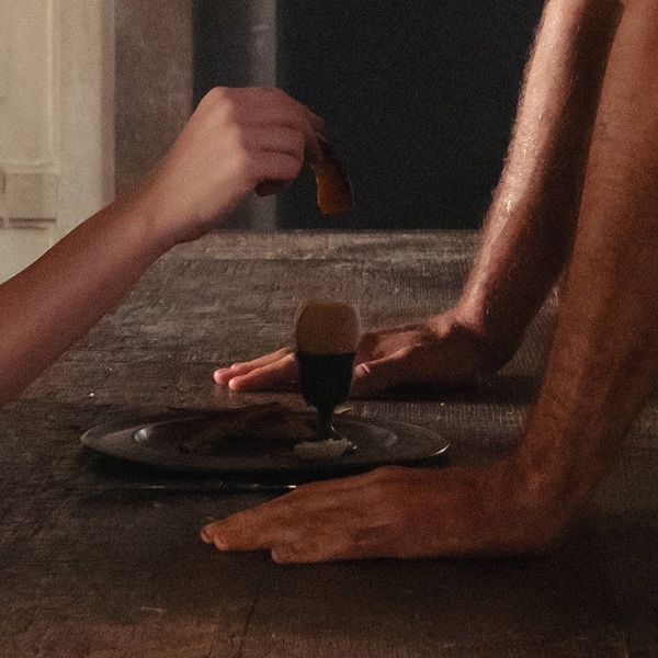 Charli XCX（チャーリーXCX）『Wuthering Heights』大ブレイクを果たしたグローバル・ポップ・アイコンの最新作は映画『嵐が丘』のサウンドトラック