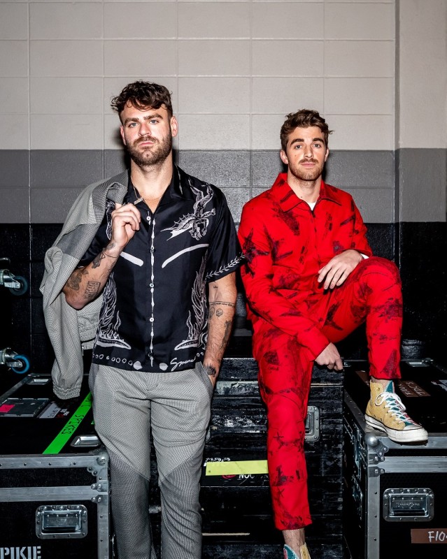 The Chainsmokers（ザ・チェインスモーカーズ）最新アルバム『World War Joy』がCDで発売。日本盤は「Closer  (Tokyo Remix)feat. 新田真剣佑」他ボーナス音源収録 - TOWER RECORDS ONLINE