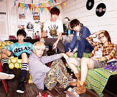 B1A4、日本初レギュラー番組『B1A4 Hotline』のDVD発売 - TOWER RECORDS ONLINE