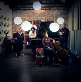 Dani & Debora Gurgel Quarteto